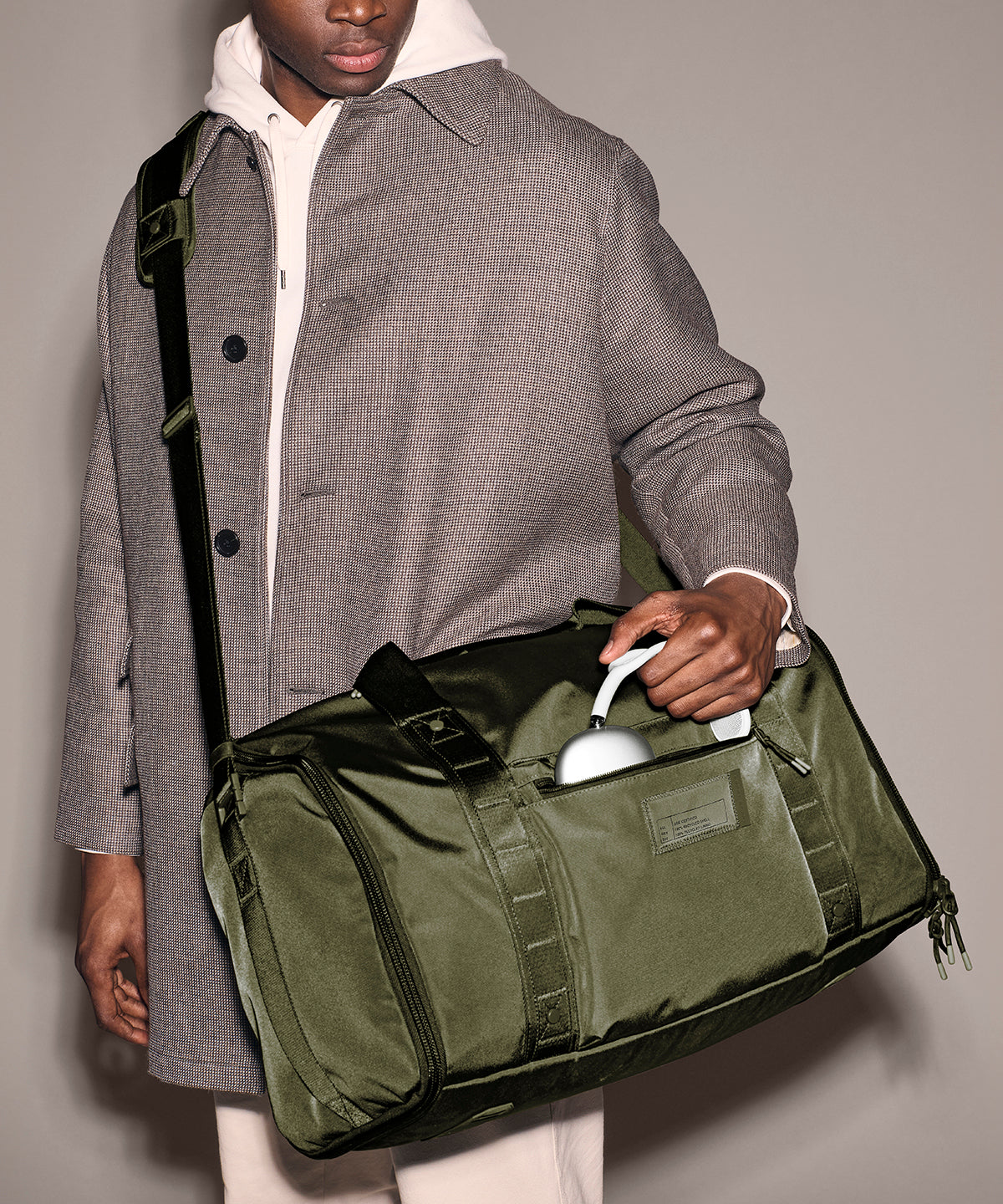 Monaco Garment Duffle in Ash - Image 9