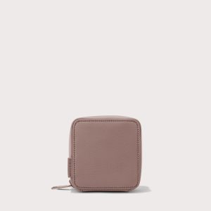 Arlo Tech Organizer in Dune. Small